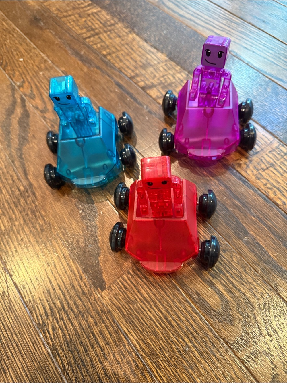 AMAZING LIMITED EDITION 6-PIECE MAGNA-TILE MAGNETIC ROBOT ANS CAR SET